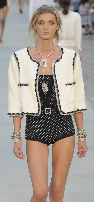 Chanel Pre-Spring 2012 (328x700, 195Kb)