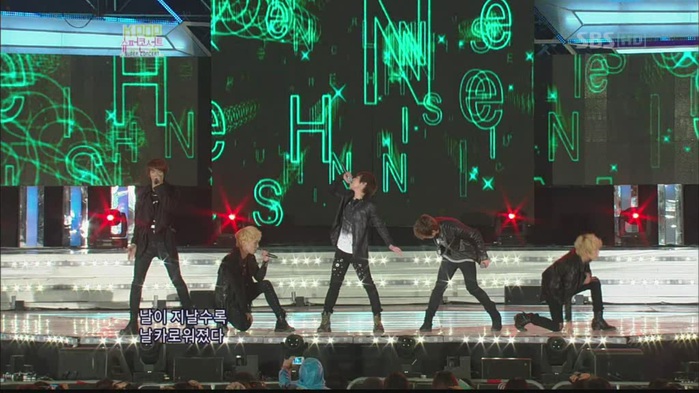 SHINee - 20111106 - Lucifer on 2011 Busan Kpop Concert[23-22-38] (700x393, 107Kb)