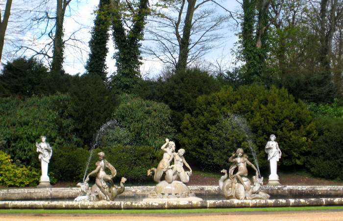 All sizes  Waddesdon manor  Flickr - Photo Sharing! (700x451, 828Kb)