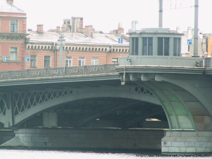 Мост лейтенанта шмидта в санкт петербурге фото