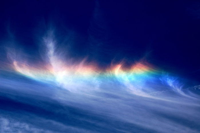 800px-Circumhorizontal_Arc[1] (700x465, 26Kb)