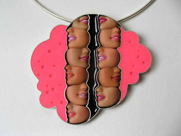 1323194715_ooak-necklaces-01 (607x456, 56Kb)