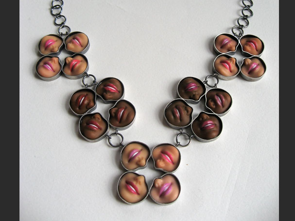 1323194747_ooak-necklaces-12 (607x456, 74Kb)