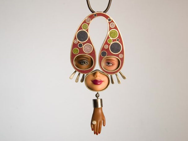 1323194812_ooak-necklaces-09 (607x456, 50Kb)