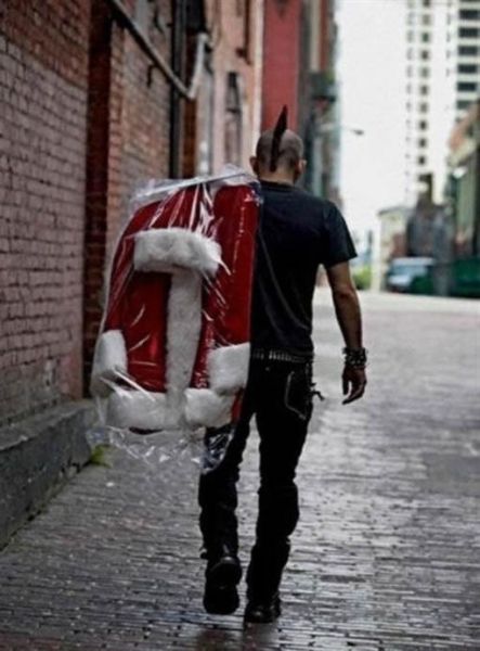 4435535_bad_santas_01 (443x600, 43Kb)