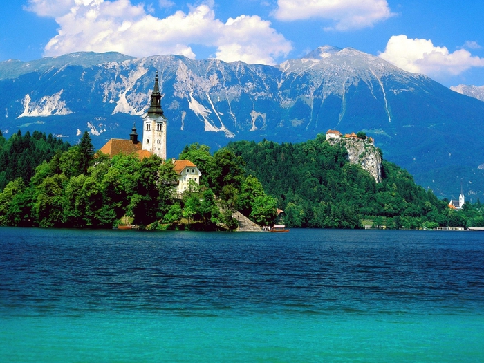 Lake Bled,  Slovenia (700x525, 344Kb)