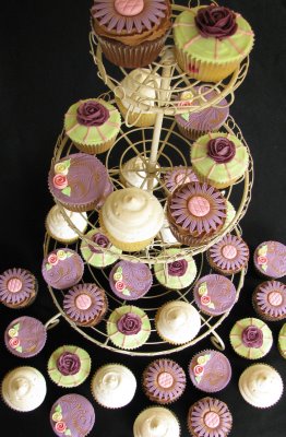 Vintage+Rose+Lilac+50th+Birthday+Cupcake+Stand (262x400, 35Kb)