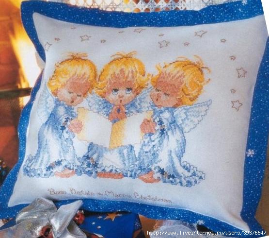 3937664_Angel_pillow (555x490, 140Kb)