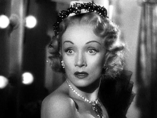 Marlene_Dietrich_Stage_Fright_Trailer_2 (532x402, 38Kb)