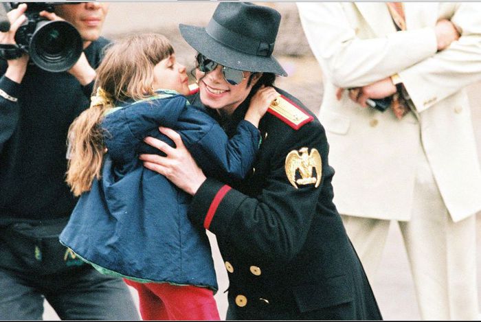 MJ (700x469, 62Kb)