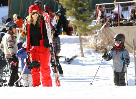 FP_8325329_HudsonKate_SkiDay_FP5_07_25 (475x345, 58Kb)