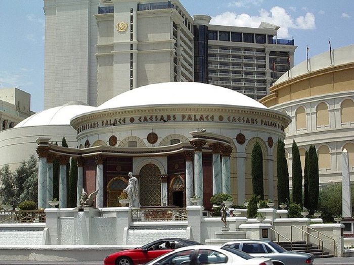 800px-LasVegas_Kasino_Caesars_Palace[1] (700x525, 158Kb)