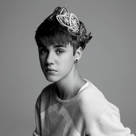 http://img0.liveinternet.ru/images/attach/c/4/82/149/82149468_large_justinbiebervmag1e1326213173432.jpg