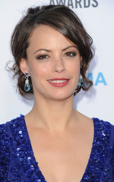 berenice-bejo-jean-dujardin-2012-critics-choice-awards-06 (437x700, 201Kb)