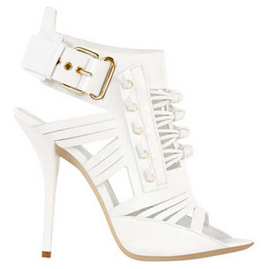 Givenchy white leather stilettos with gold buckle detail 593 (300x304, 48Kb)