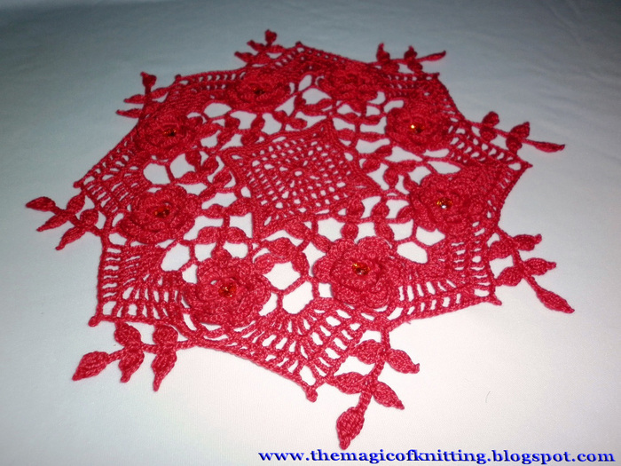 Red Rose Doily (700x525, 178Kb)