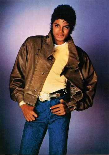 MJ_-_Thriller25_-_PRESS_SHOT_5 (351x500, 21Kb)