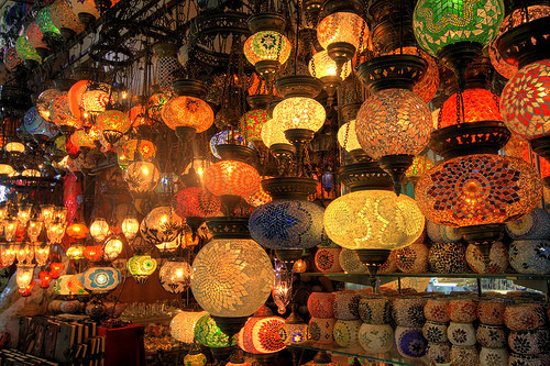 lights,lamps,misc,interesting,faroles,colorful-8c649e240e5c20efede350002d29bf42_h_large (500x333, 142Kb)