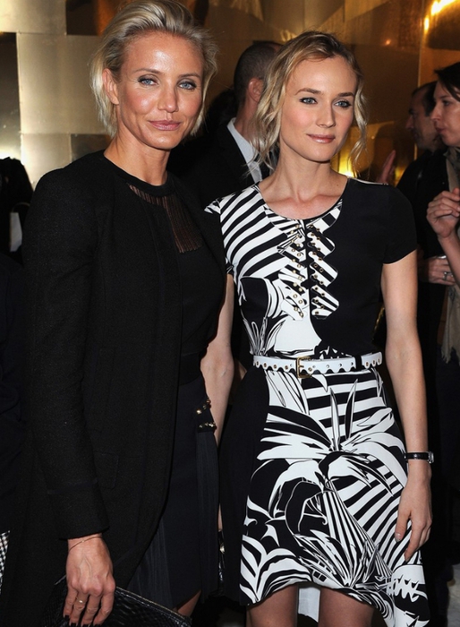cameron-diaz-diane-kruger-versace-presentation-09 (514x700, 256Kb)