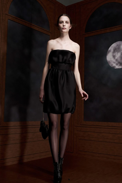 1328357410_inspired_by_freud_collection_of_viktor_rolf_fall_2012_27 (466x700, 208Kb)