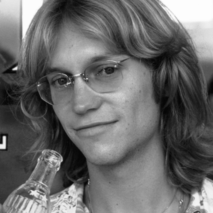 Gerry Beckley, (700x700, 220Kb)