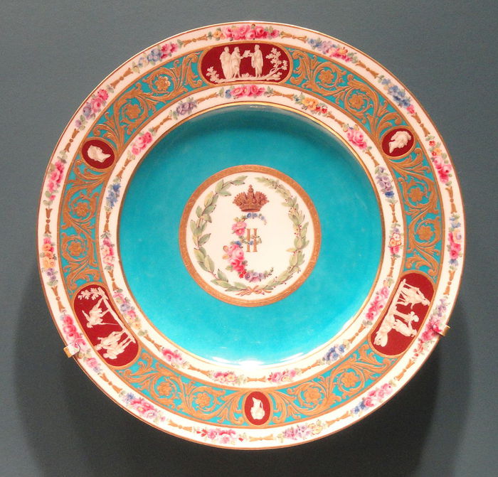 Plate,_1778,_S?vres_Porcelain_Manufactory,_painted_by_Edme-Francois_Bouilliat_-_Art_Institute_of_Chicago_-_DSC09849 (700x671, 106Kb)