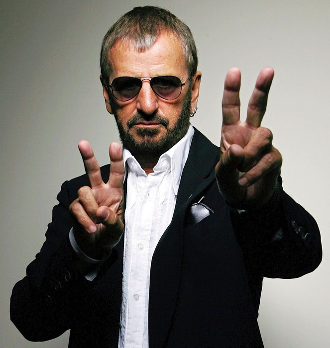 Ringo-Starr-Patek-Philippe-Watch-Peace-Sign (663x700, 71Kb)