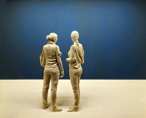 life-like-realistic-wooden-sculptures-peter-demetz-11[1] (605x488, 171Kb)