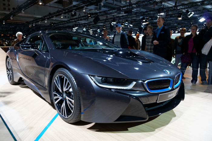 BMW_i8_IAA_2013_01 (700x465, 400Kb)