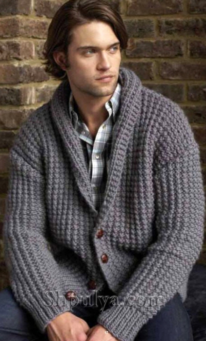 Вязаный мужской пуловер с шалевым воротником и рельефным узором