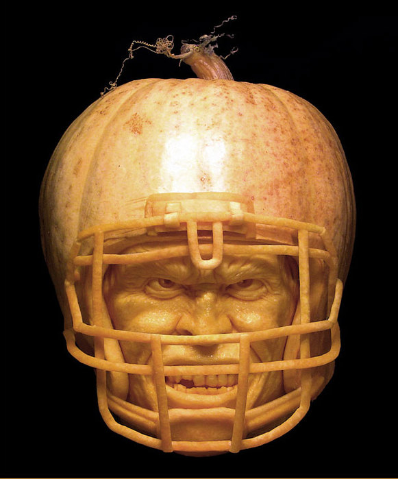 halloween-pumpkin-carvings-by-villafane-studios-14 (581x700, 79Kb)