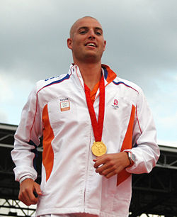676813_maarten_van_der_weijden (250x306, 19Kb)