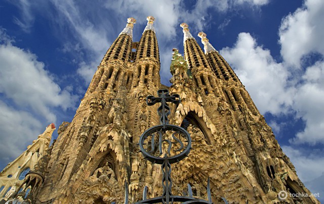 3869930_02dostoprimechatelnostiispaniishutterstock95946040_1_ (640x404, 98Kb)