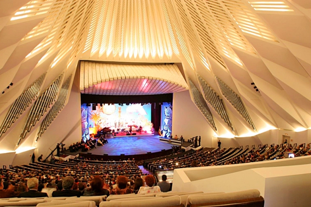 3869930_06dostoprimechatelnostiispaniiauditoriodetenerife_com (640x426, 242Kb)