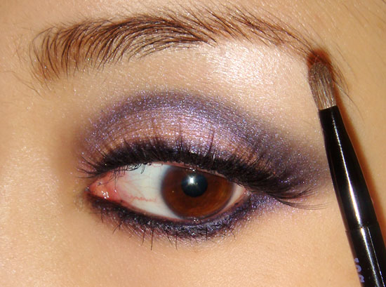 pink-blue-smoky-eye-makeup-tutorial-eyebrows (550x409, 61Kb)