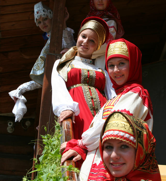 russian-native-costume-0019 (525x700, 100Kb)
