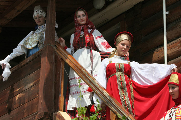 russian-native-costume-0016 525x466, 90Kb)