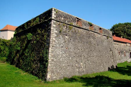 uzhgorodskij_zamok_3 (450x300, 37Kb)