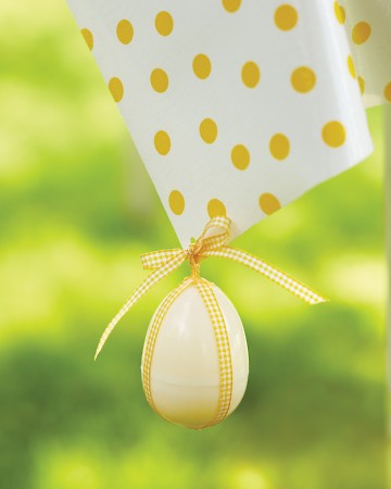 mld105925_0411_egghunt_kidtable_012_tablecloth_vert (360x450, 24Kb)