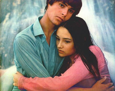 olivia-leo-romeo-and-juliet-1968-7107628-480-380 (480x380, 27Kb)