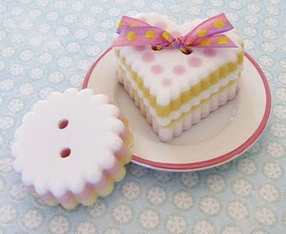button soaps4 (320x262, 17Kb)