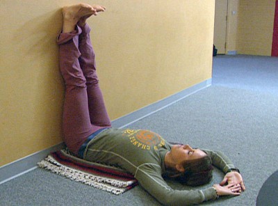 yoga-legs-up-wall-400x296 (400x296, 31Kb)