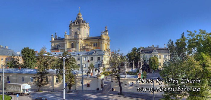 Ukraine_Lviv_21 (700x333, 89Kb)