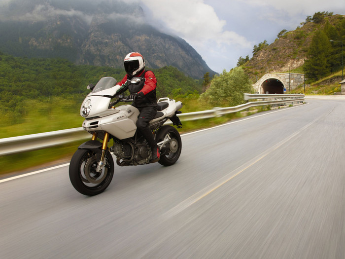 mototcikli+Ducati+mototcikli+Ducati+MTS+1100sx+73616364695 (700x525, 95Kb)
