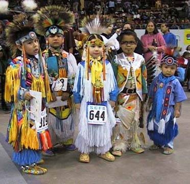 3449_23401_260744_167807_march_pow_wow4 (372x360, 101Kb)