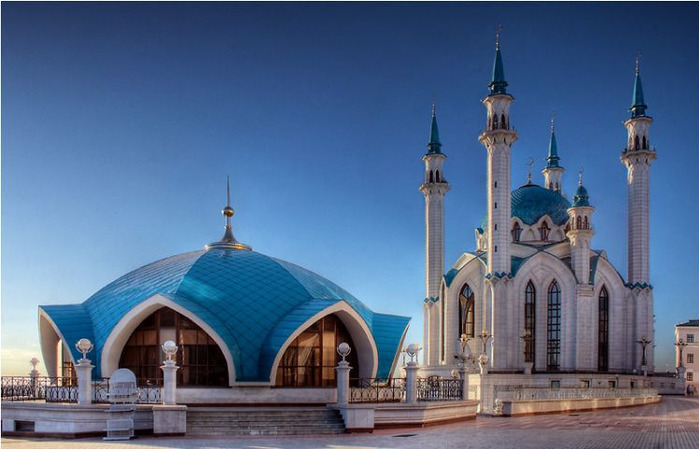 www-manzara-be_-_tataristan_kul_serif_camii (700x449, 90Kb)