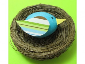 unique-egg-decorating-ideas-bluebird-egg-06-sl-300x225 (300x225, 20Kb)