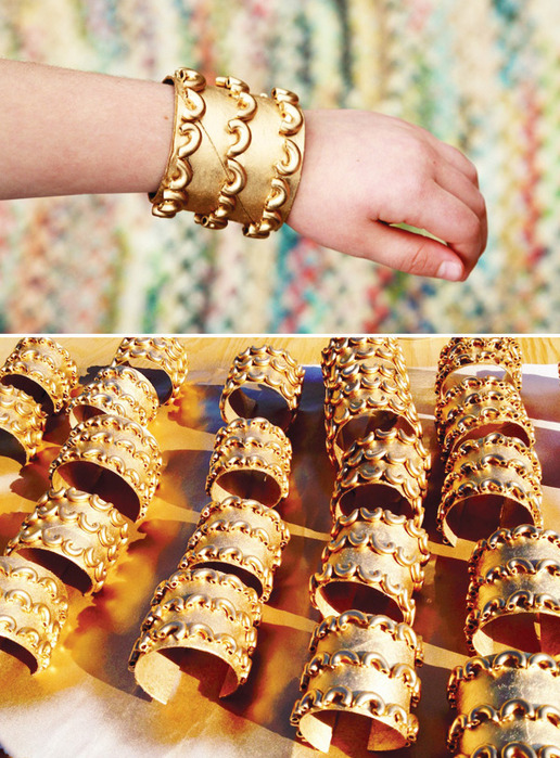 egyptian-birthday-party-spa-15-macaroni-bracelets-gold[1] (516x700, 205Kb)
