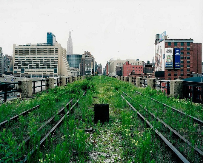 Joel-Sternfeld-High-Line-1 (680x547, 194Kb)