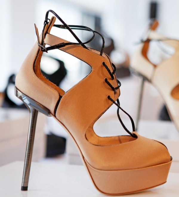 Calvin Klein New York Fashion Week Spring Summer 2012 Backstage Shoes (600x662, 80Kb)